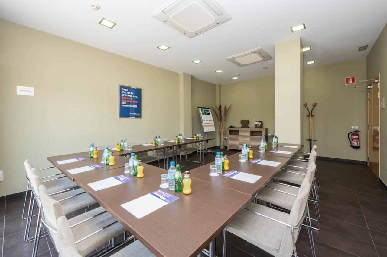 Holiday Inn Express Sant Cugat By Ihg Sant Cugat del Valles Exterior photo