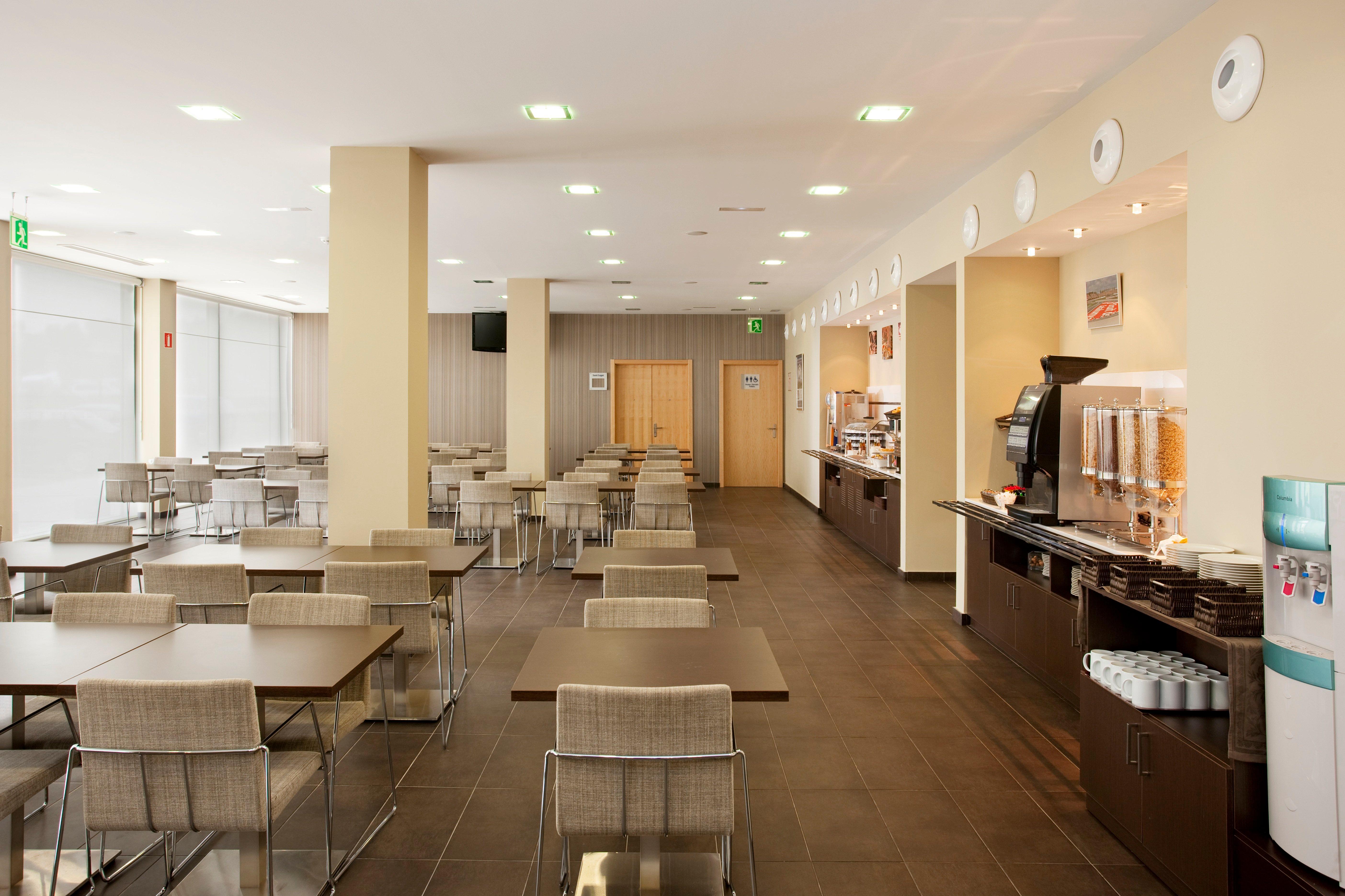 Holiday Inn Express Sant Cugat By Ihg Sant Cugat del Valles Restaurant photo