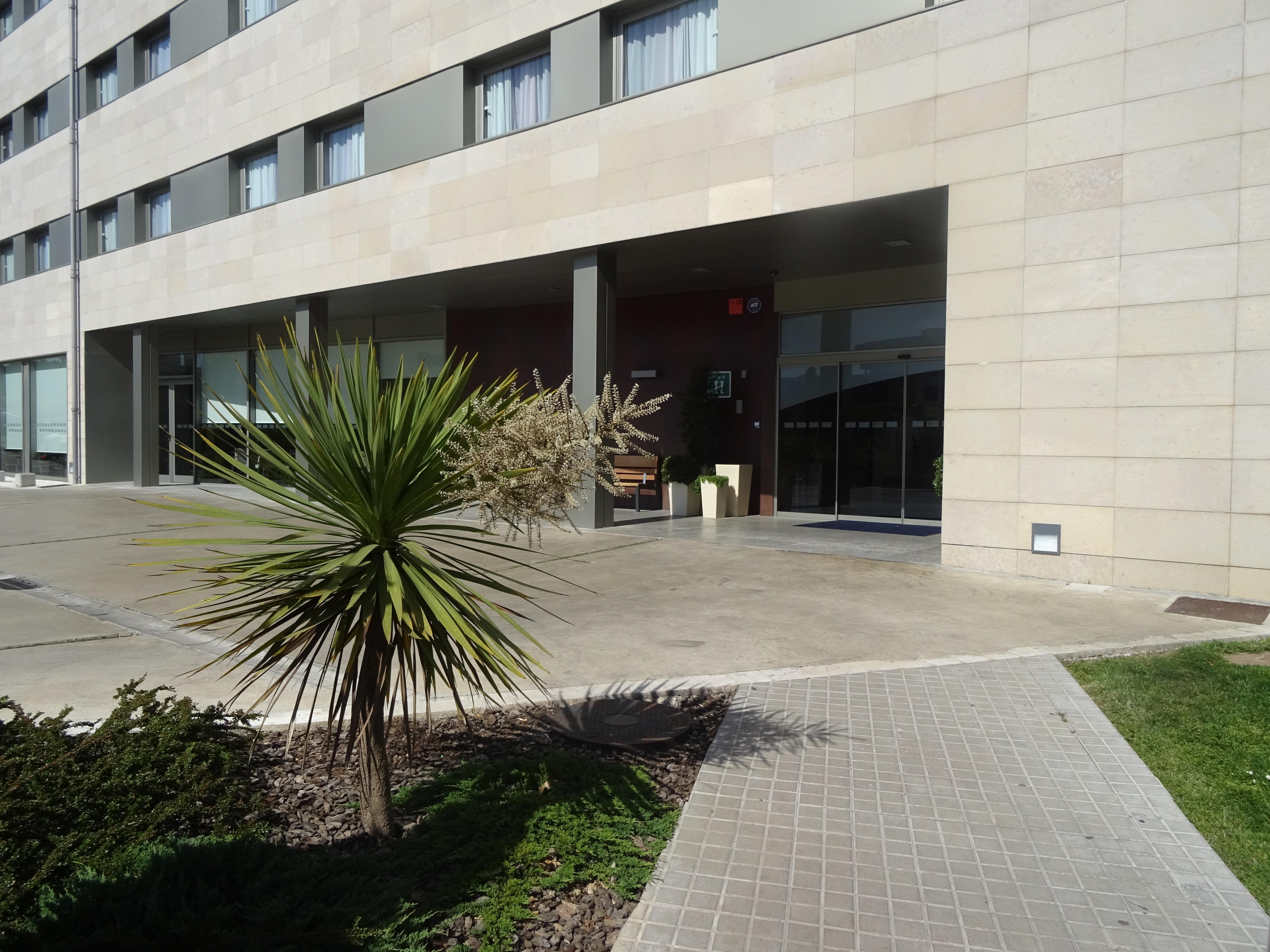 Holiday Inn Express Sant Cugat By Ihg Sant Cugat del Valles Exterior photo