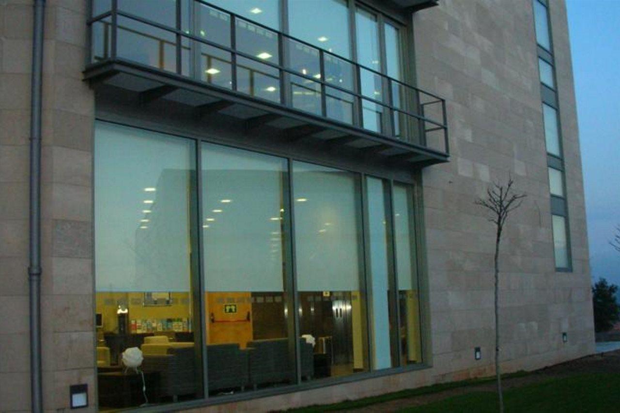 Holiday Inn Express Sant Cugat By Ihg Sant Cugat del Valles Exterior photo